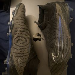 Nike Phantom cleats Size 10