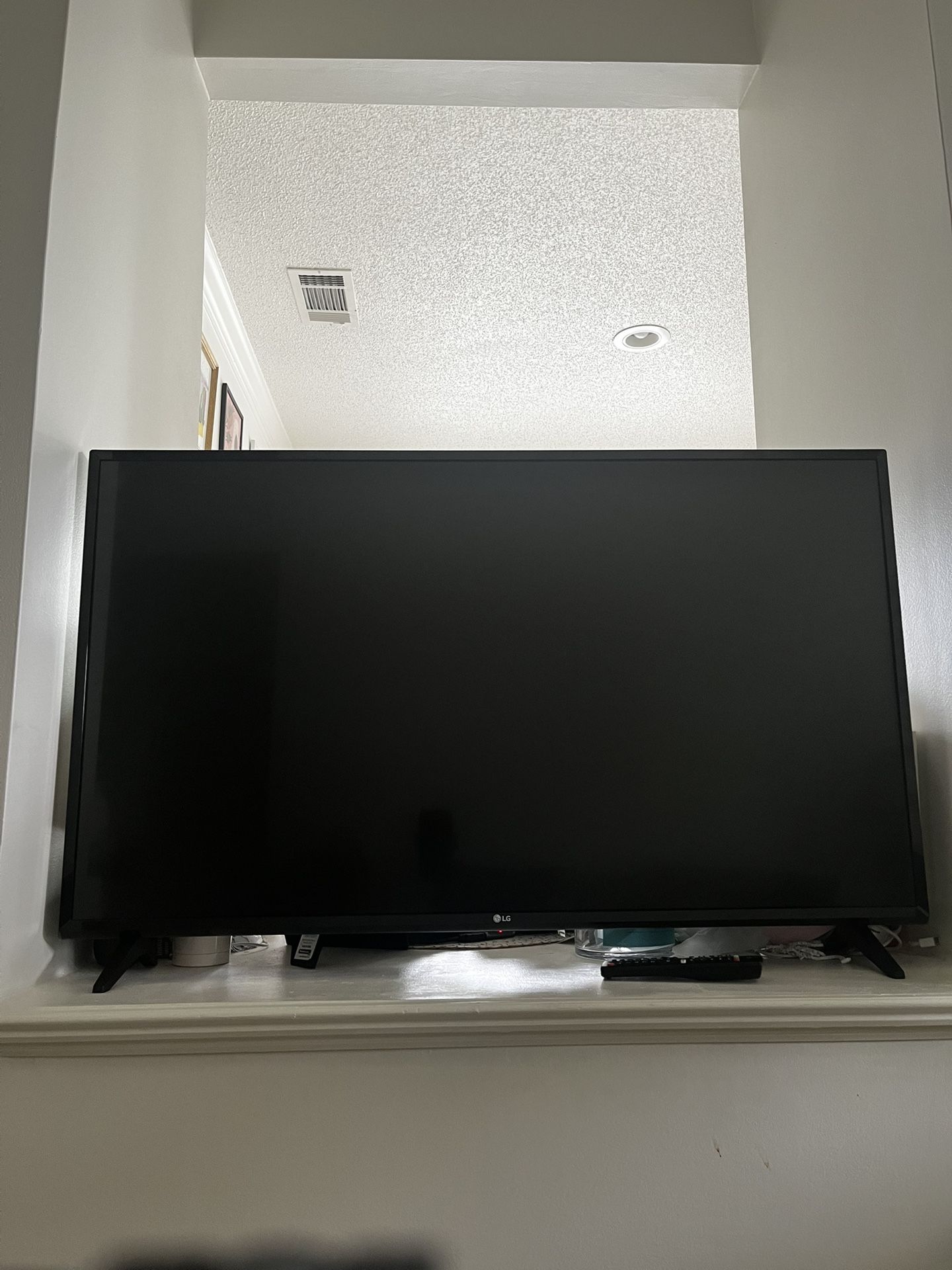 43-inch LG tv