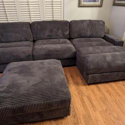 New 127x66 Corduroy Sectional Couch / Free Delivery 