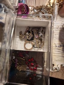 Mixed jewelry