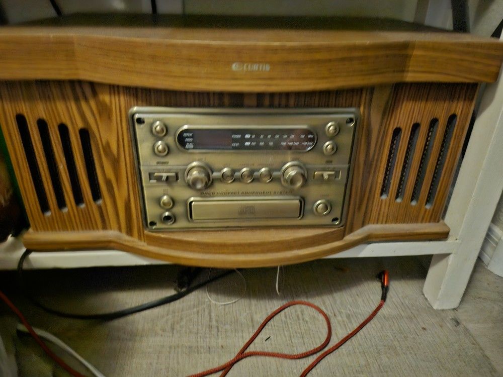 Curtis RCD820 Wood Compact Component System