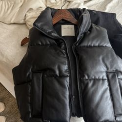 Black Hollister Puffer Jacket 