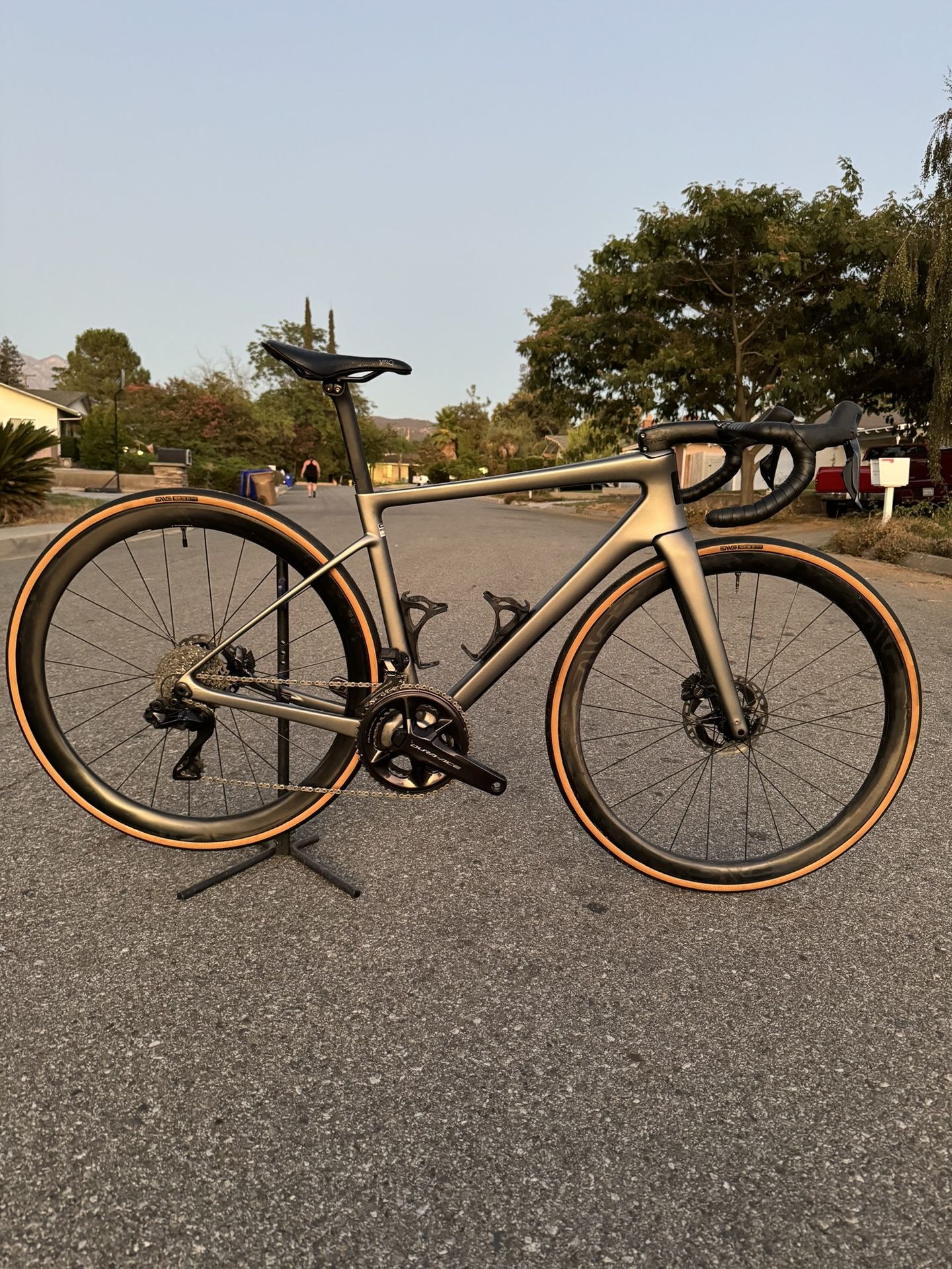2023 ENVE Melee Road Bike (52cm/170mm)