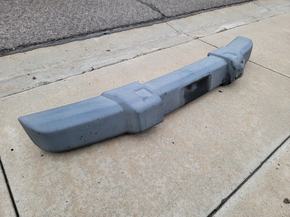 Jeep Wrangler Complete Bumper In  Good Solid Condition for Only $50