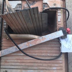 SPASPLUGS TILE CUTTER. LARGE. WORKS GREAT.
