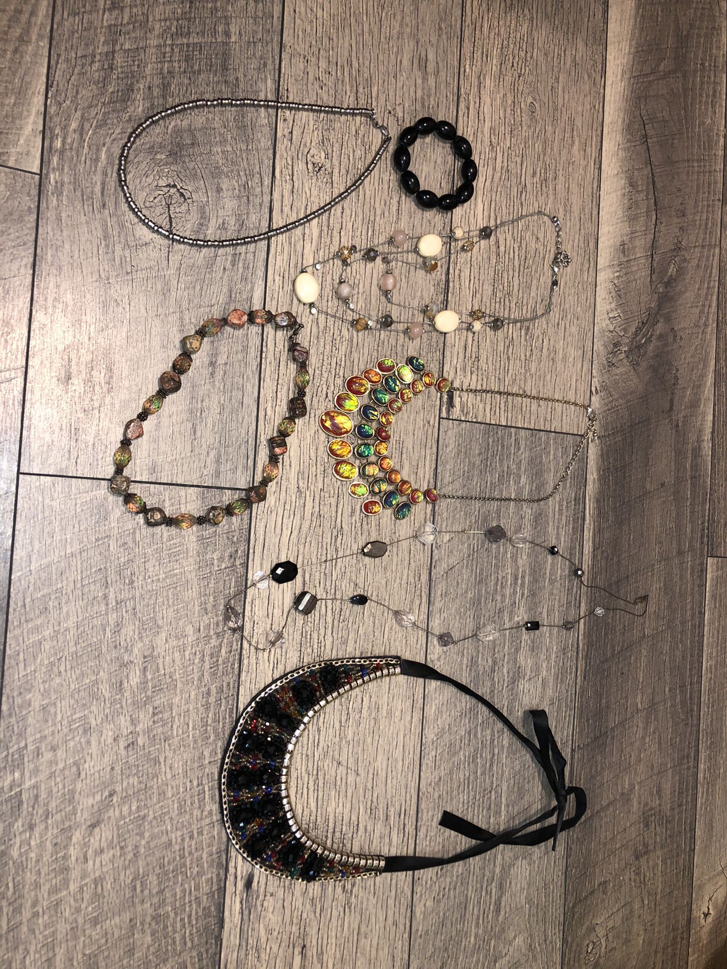Random necklaces and 1 bracelet jewelry