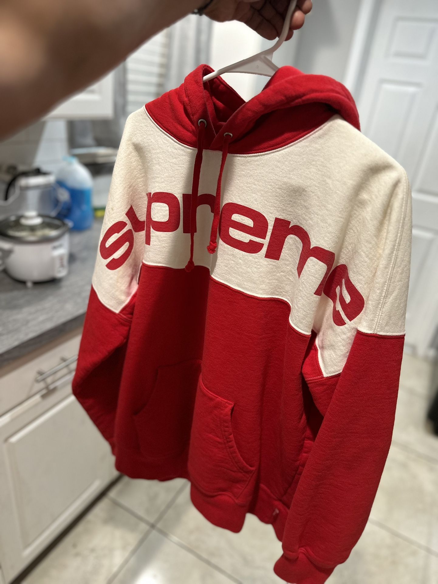 Supreme FW17 Hoodie Red 