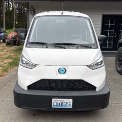 Electric Mullen, Van