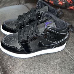 Jordan 1 Mid