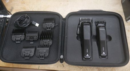 ANDIS CLIPPERS FRS-C WITH CASE F(contact info removed)7