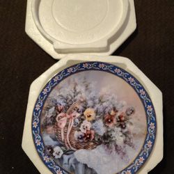 Lena Liu PANSIES Basket Collector Limited Second Issue Edition Plate 1992