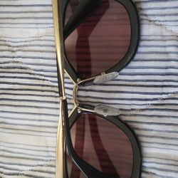 Authentic Women's Prada Sunglasses $50. Pickup In Oakdale 