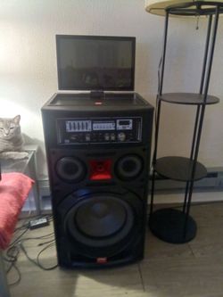 *****Karaoke Machine w/Touchscreen*****