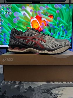 ASICS Gel Kayano 14 white / papaya Size 10.5