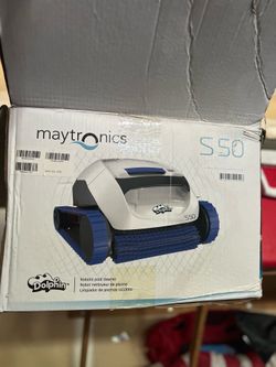 Robotic Swimming Pool Vacuum Cleaner Dolphin S50