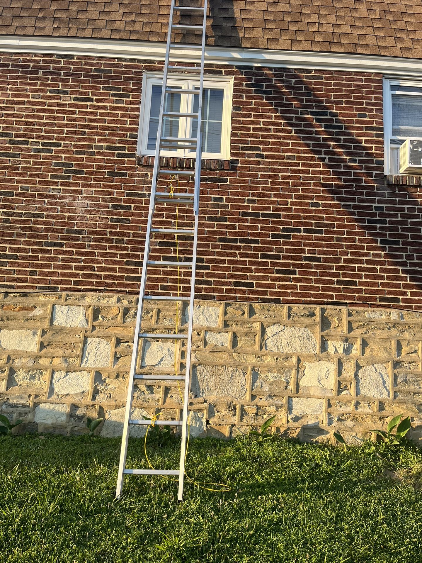 20 FT. Aluminum Extension Ladder 
