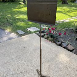 Metal Stand For Music Notes 