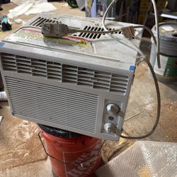 AC / Air Conditioner 