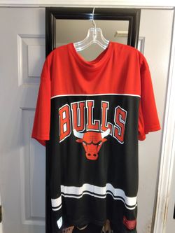 Size 2x Bulls Tee Shirt