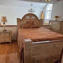 Ashley Furniture Elegant Bedroom Set