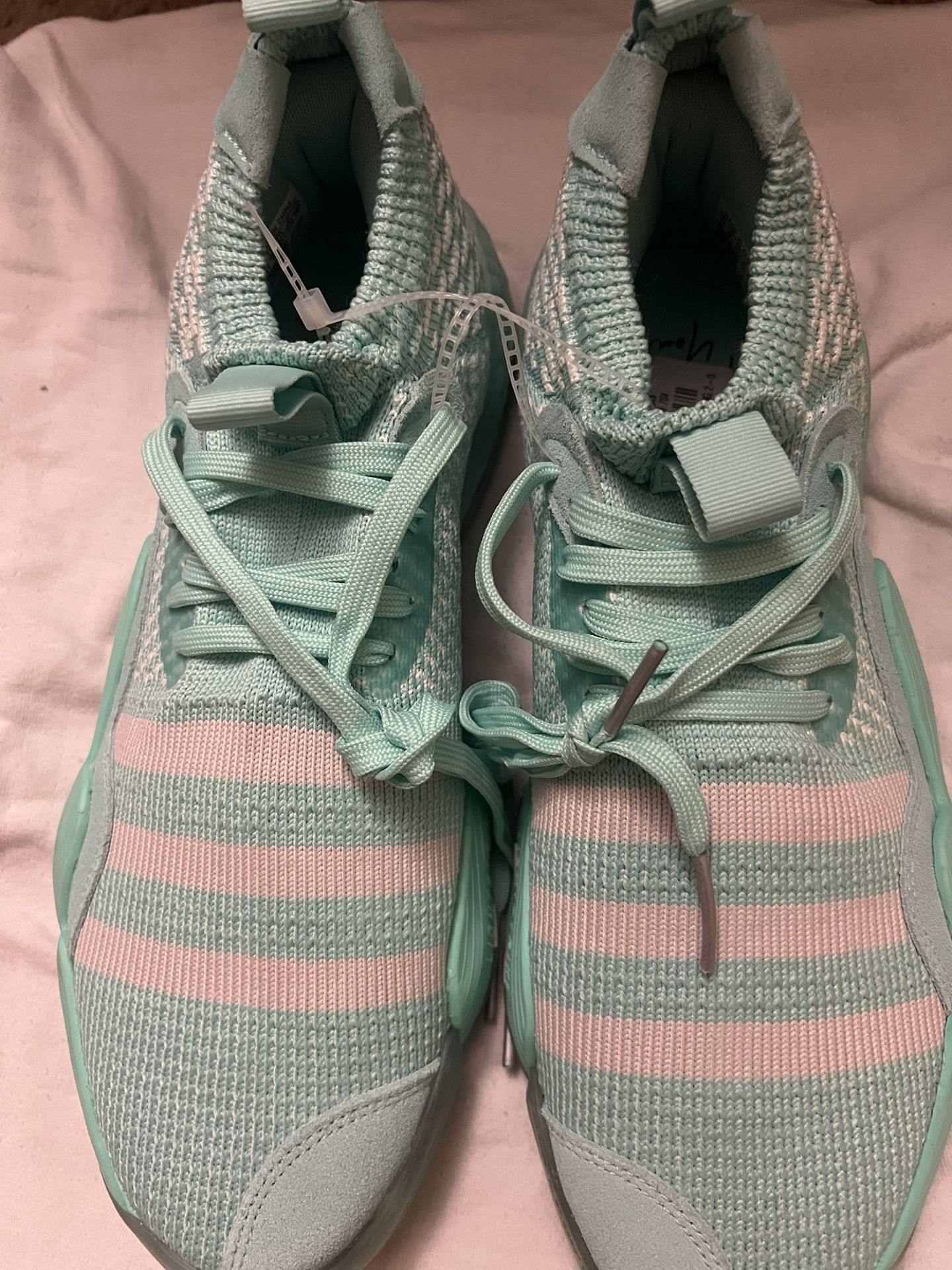 Trae Young Adidas 2 Men’s Size 11