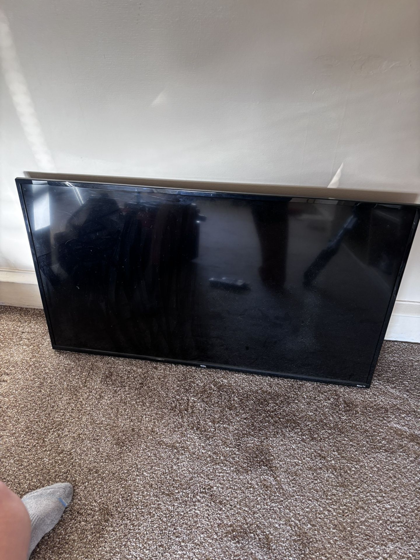 TCL Smart Tv With Roku