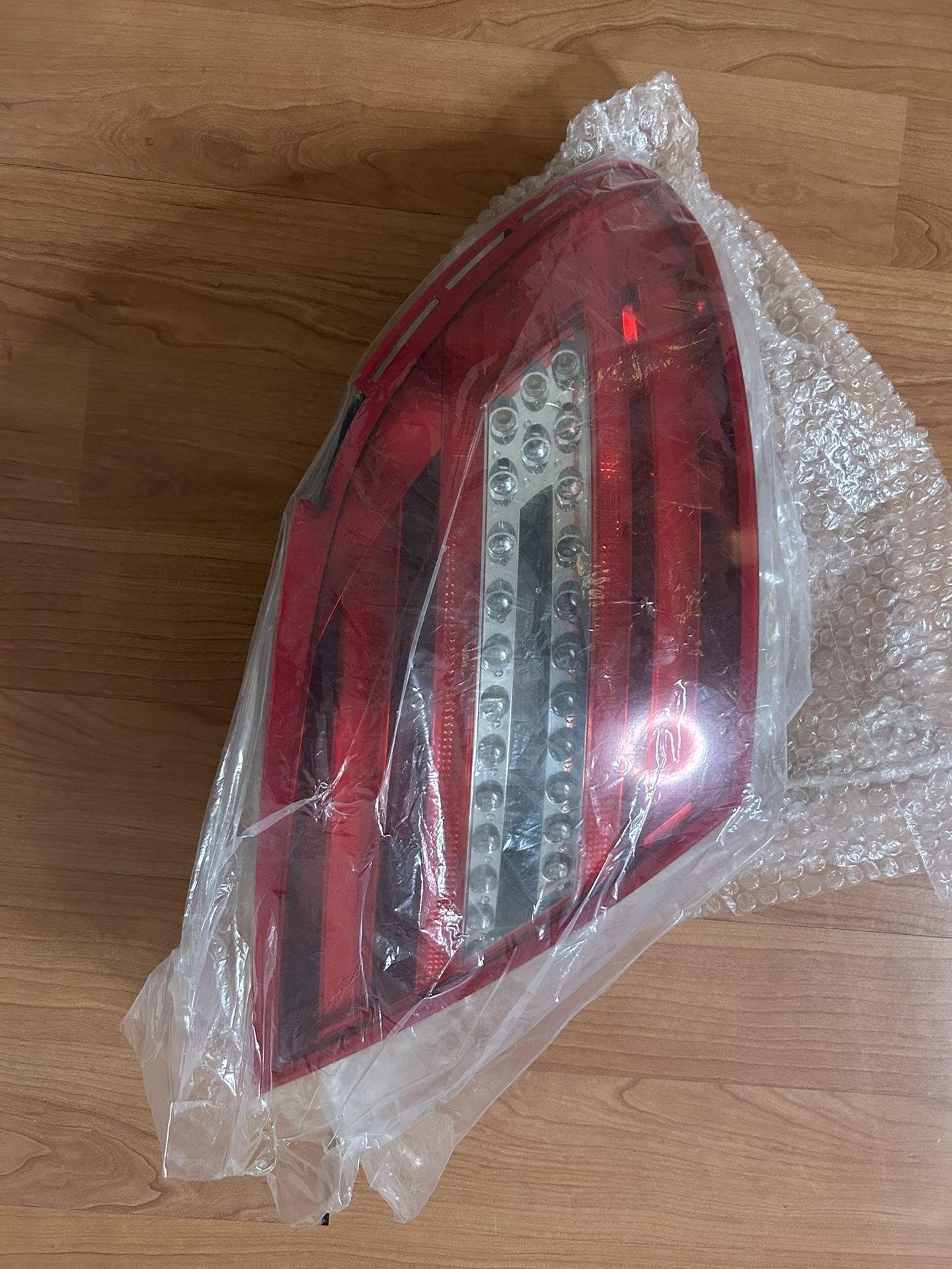 2014 Mercedes Tail Lights