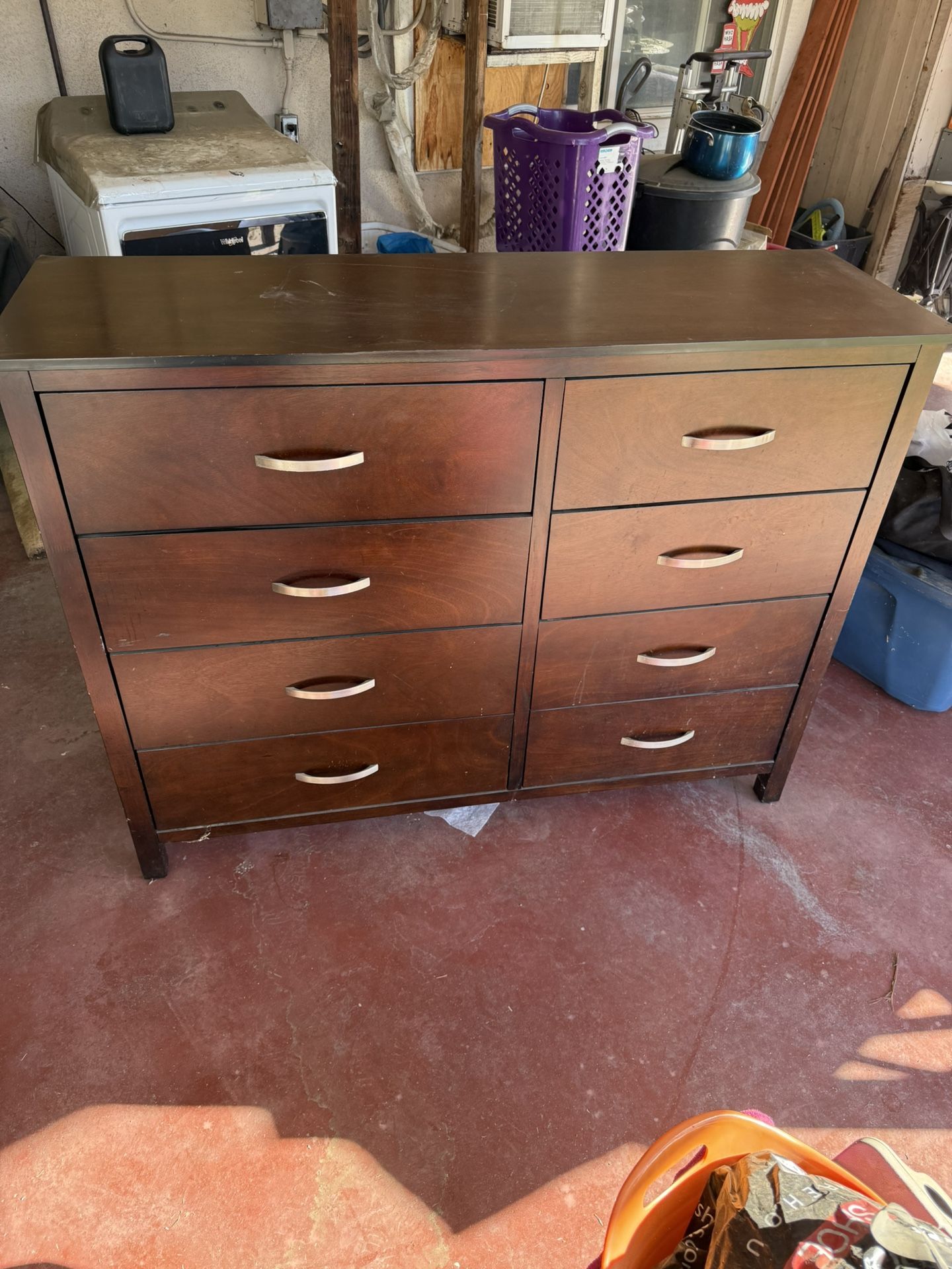 8 Drawer Dresser
