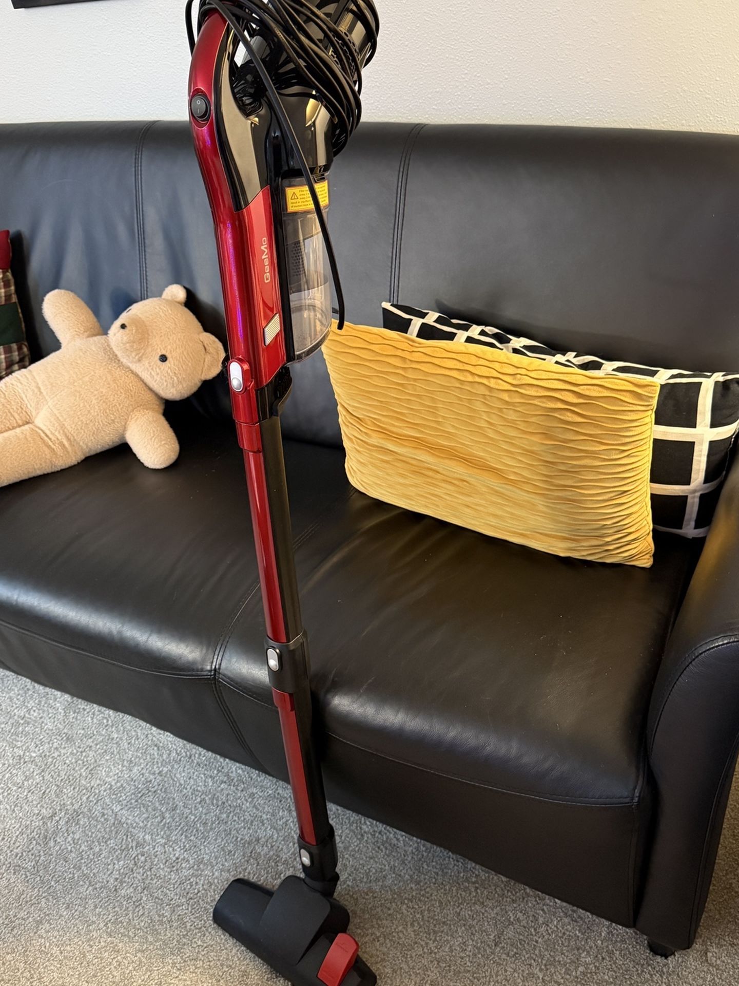 GeeMo Stick Vacuum Cleaner