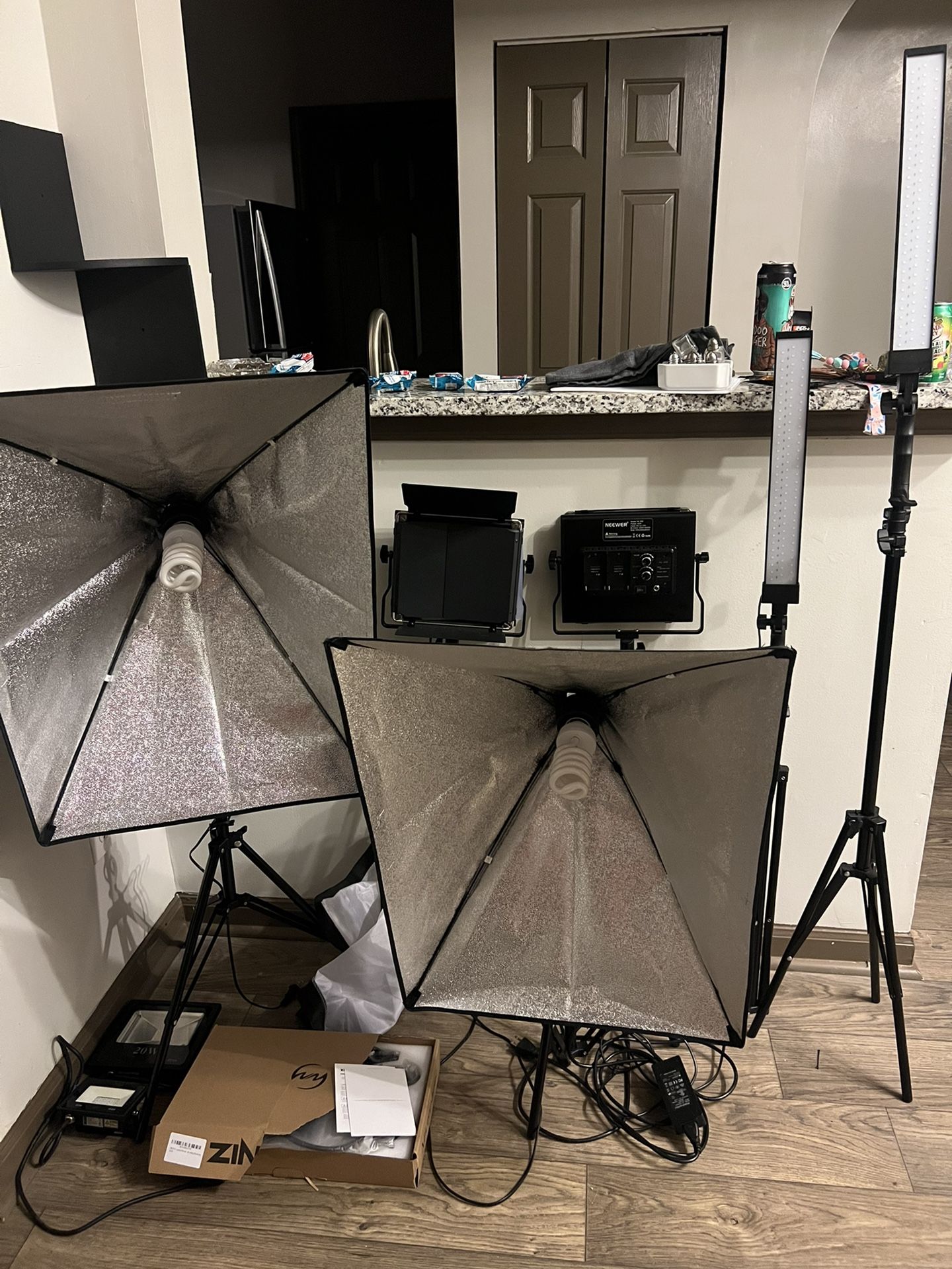 Photoshoot Equipment Or Videos