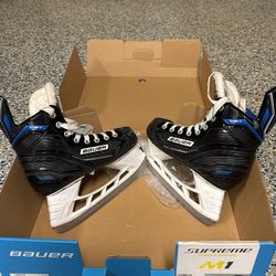 Bauer Youth Hockey Skate