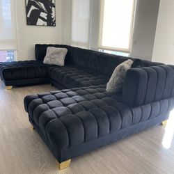 Luxury Tufted Velvet Sectional Sofa – Black