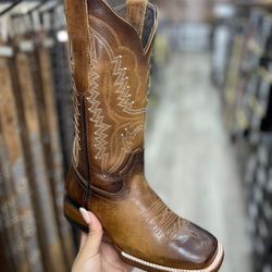 womens western boots