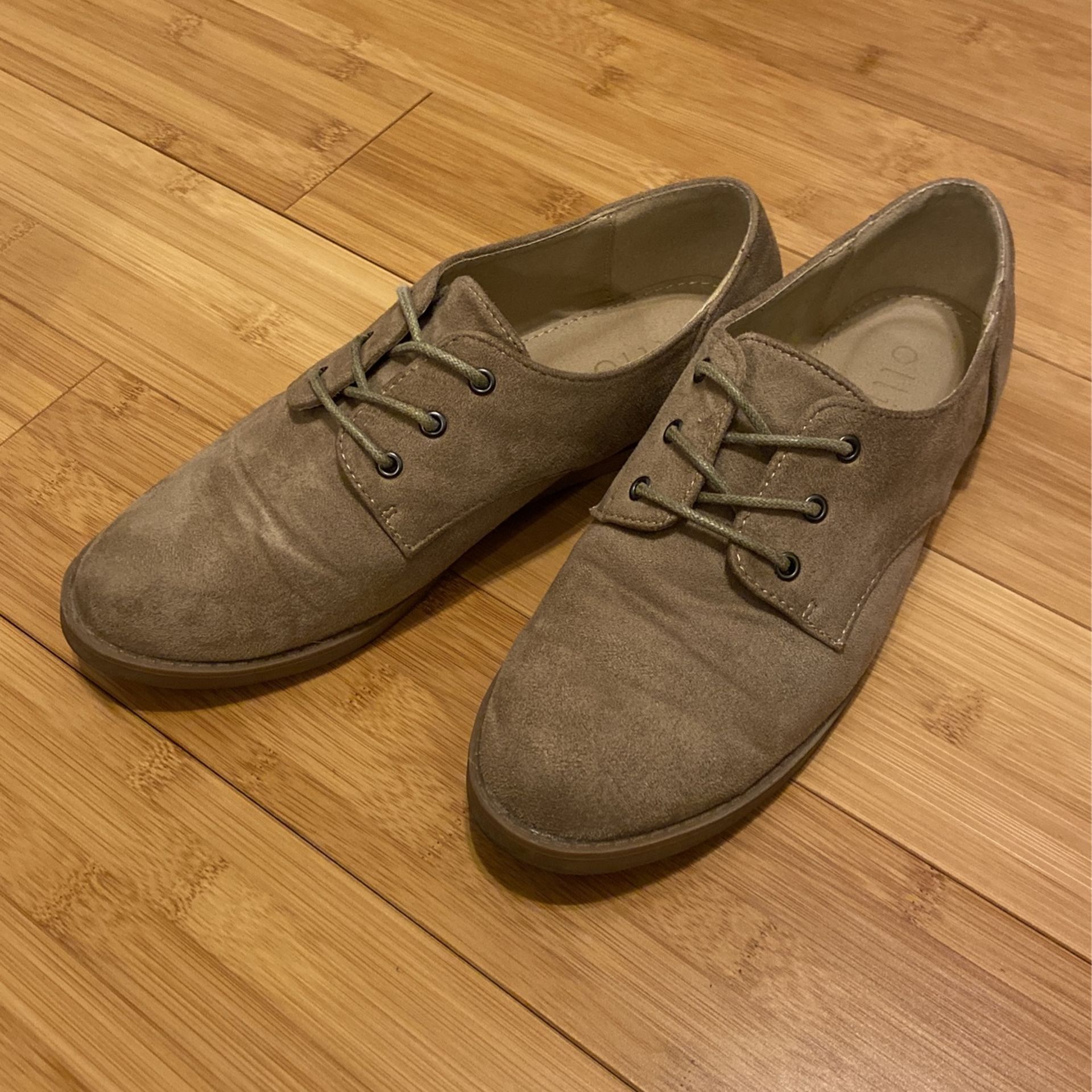 Women Flat Oxford Shoe, Color Sand, Size 7