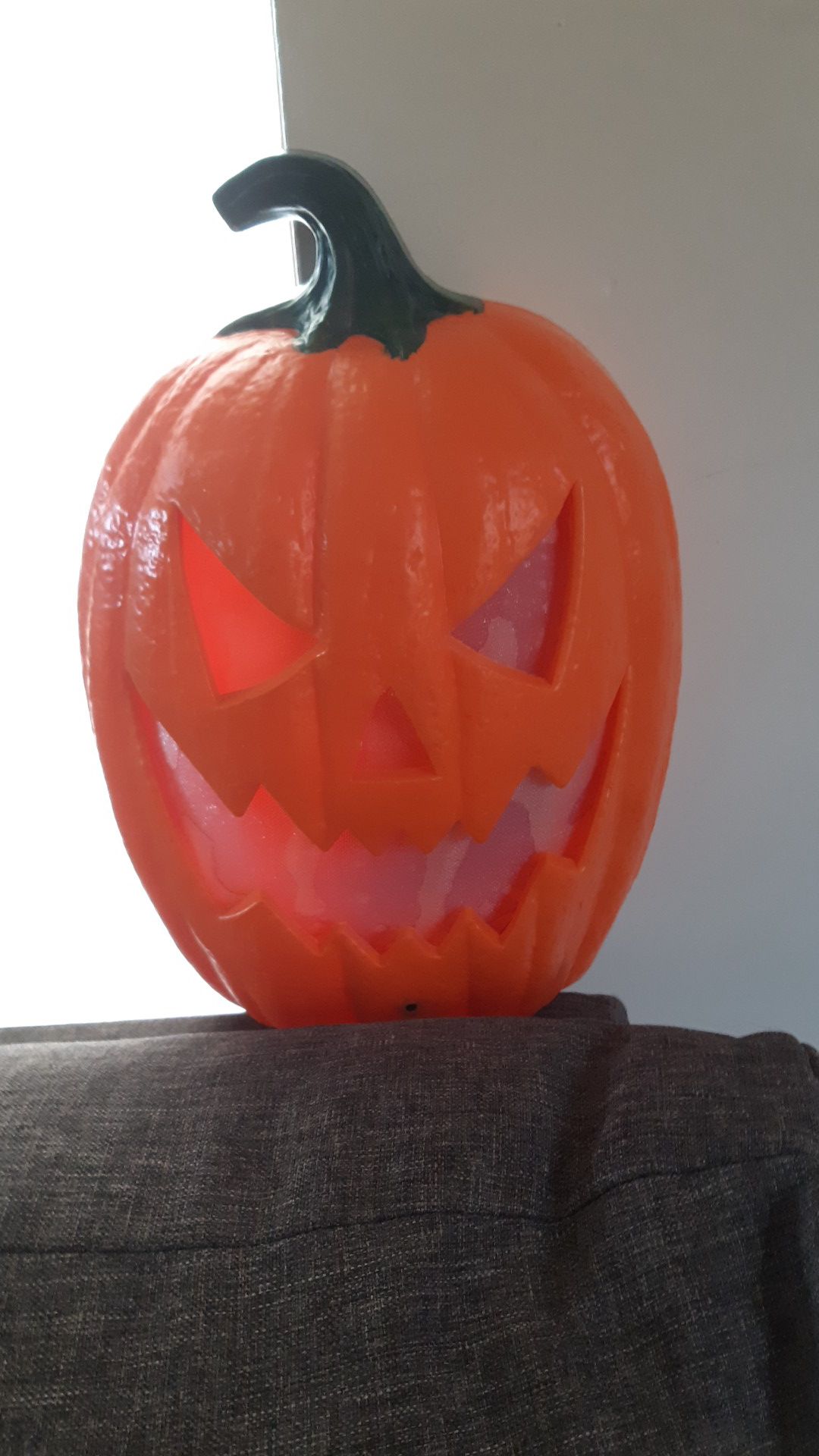 Halloween pumpkin with lights and sound