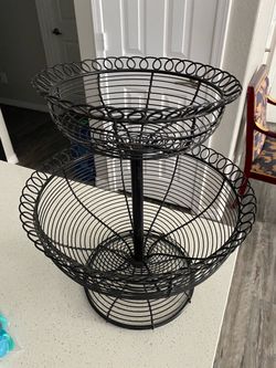 New wire fruit basket