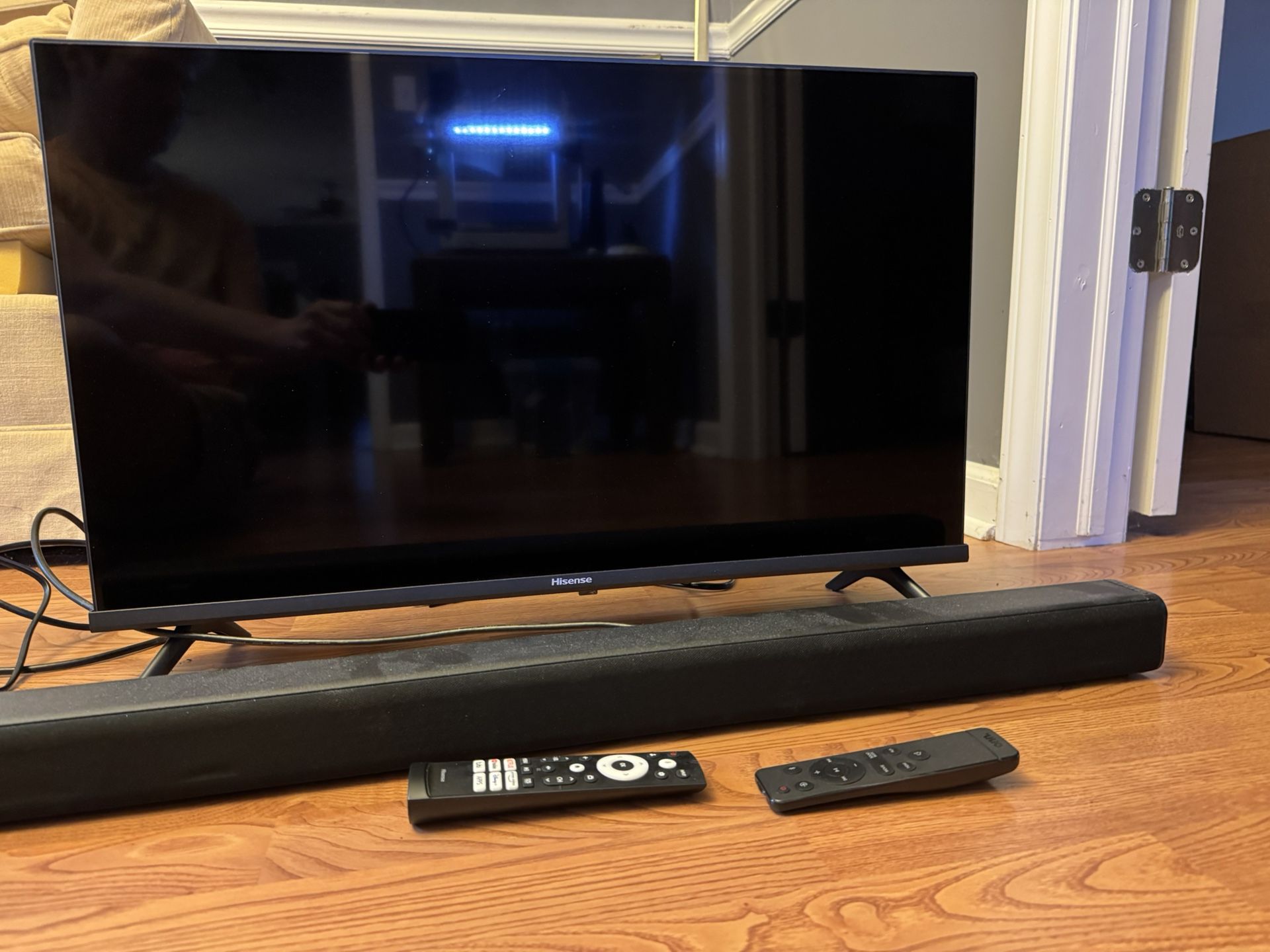 32 inch Hisense 1080p LCD Google TV + 32 inch Onn 2.0 soundbar w/ HDMI