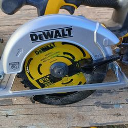 Dewalt Circular Saw