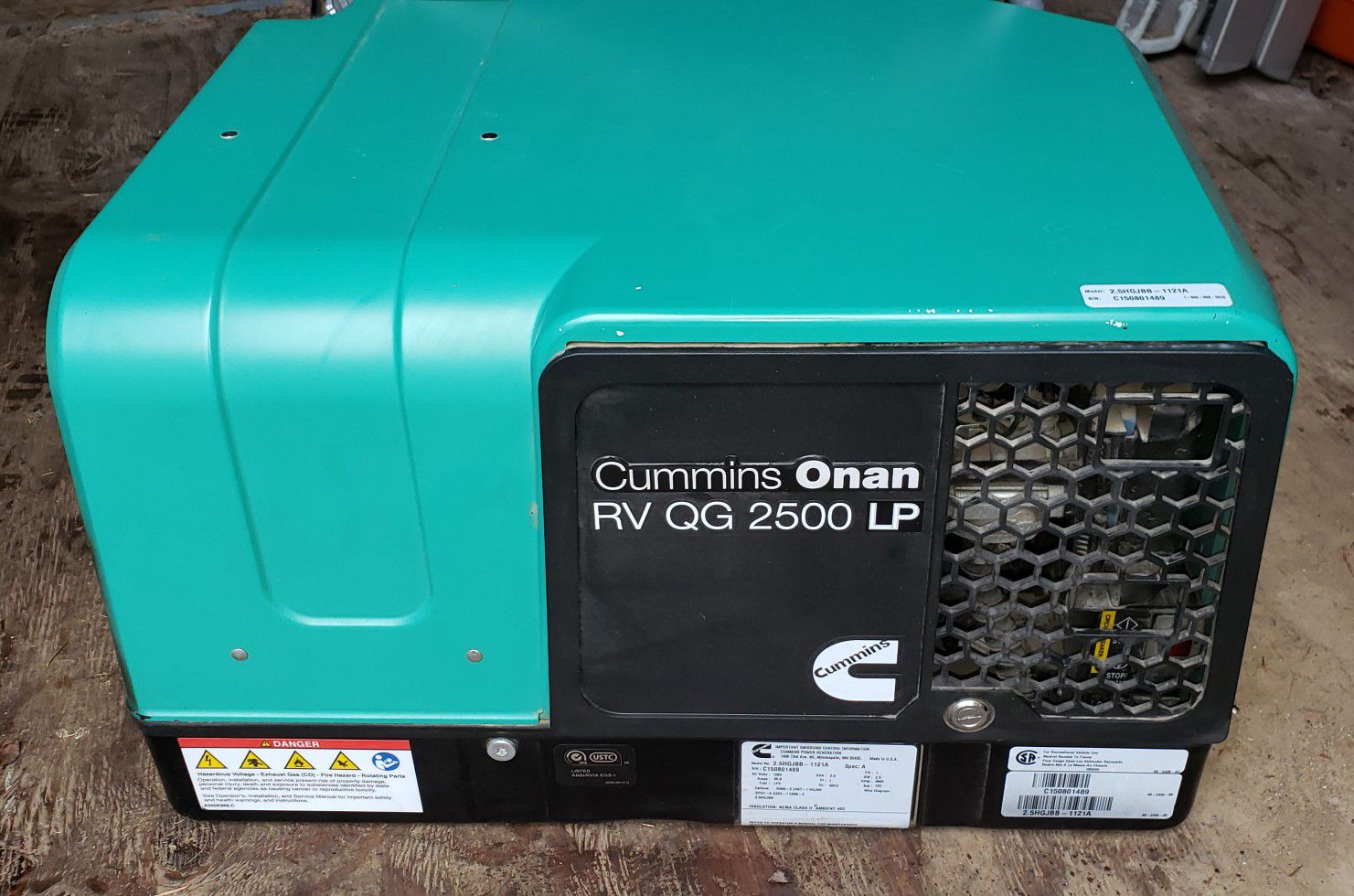 RV ready Cummins Onan propane generator. 2500 Watt