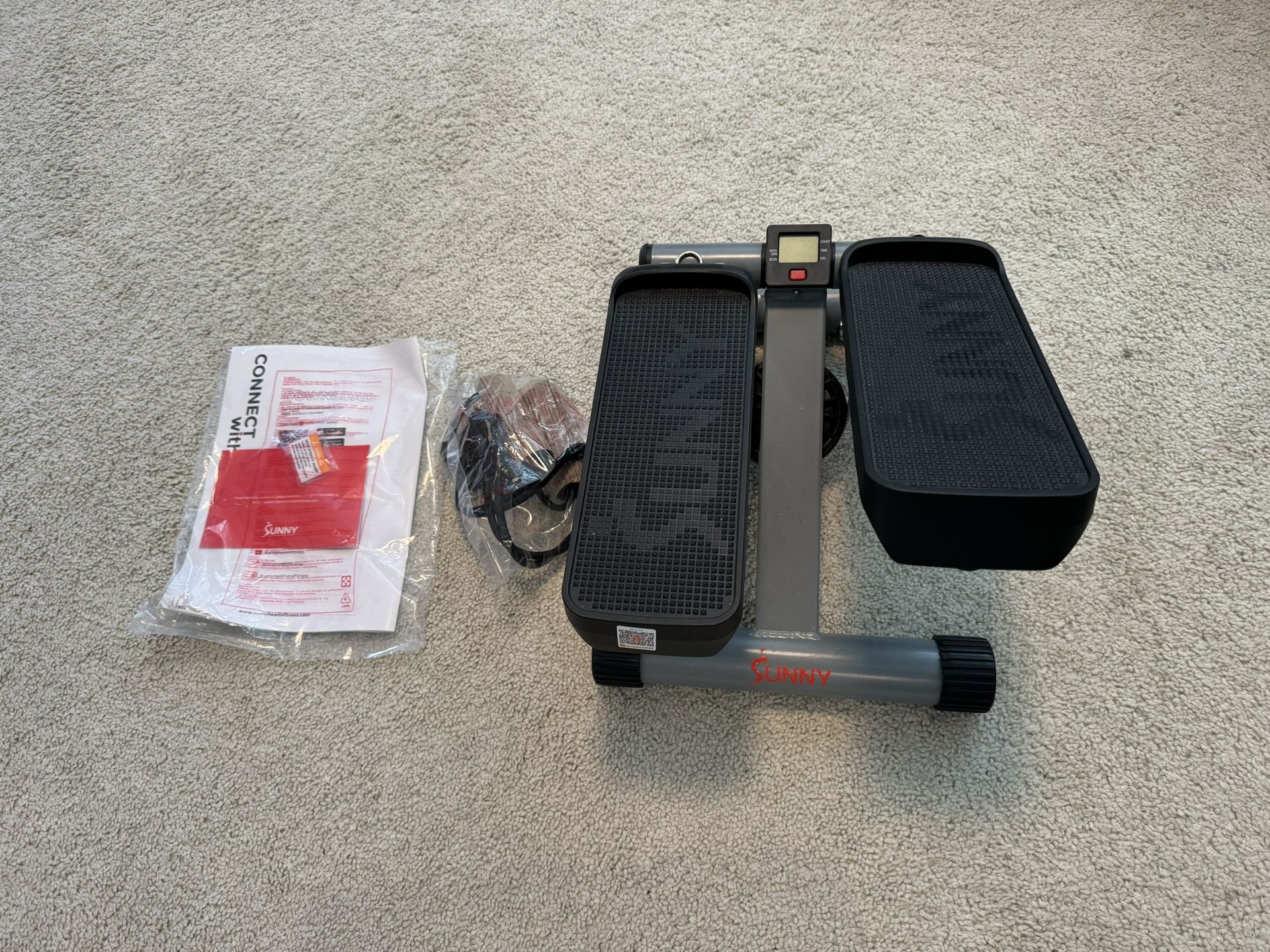 Sunny Mini Stepper With Exercise Bands