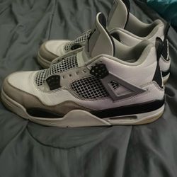 jorden 4 military black 