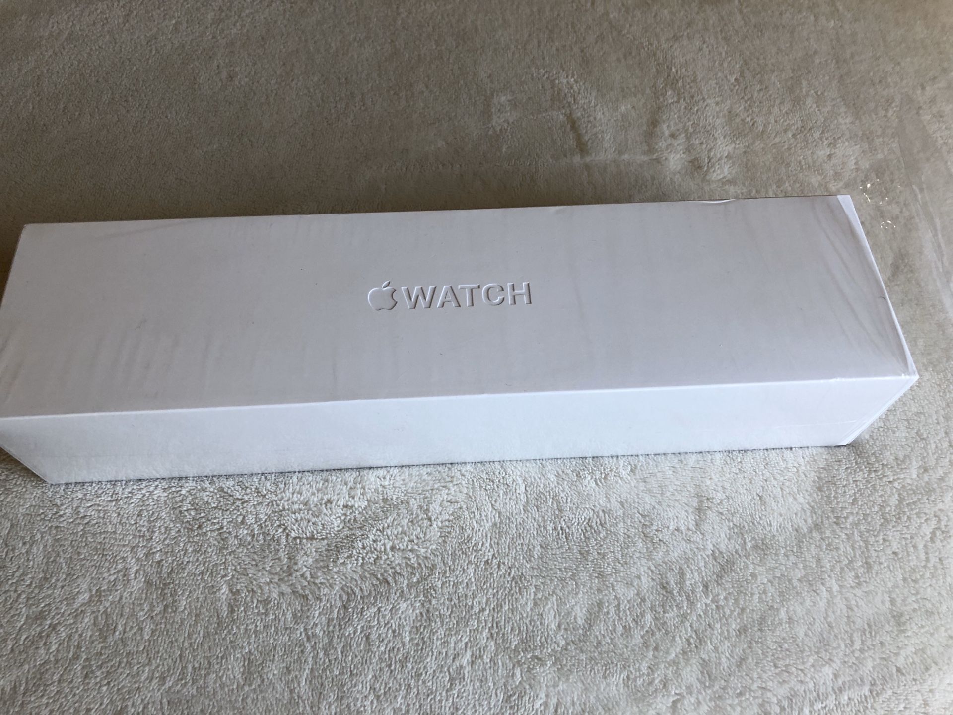 New Apple Watch Series 5 40mm Silver white band GPS