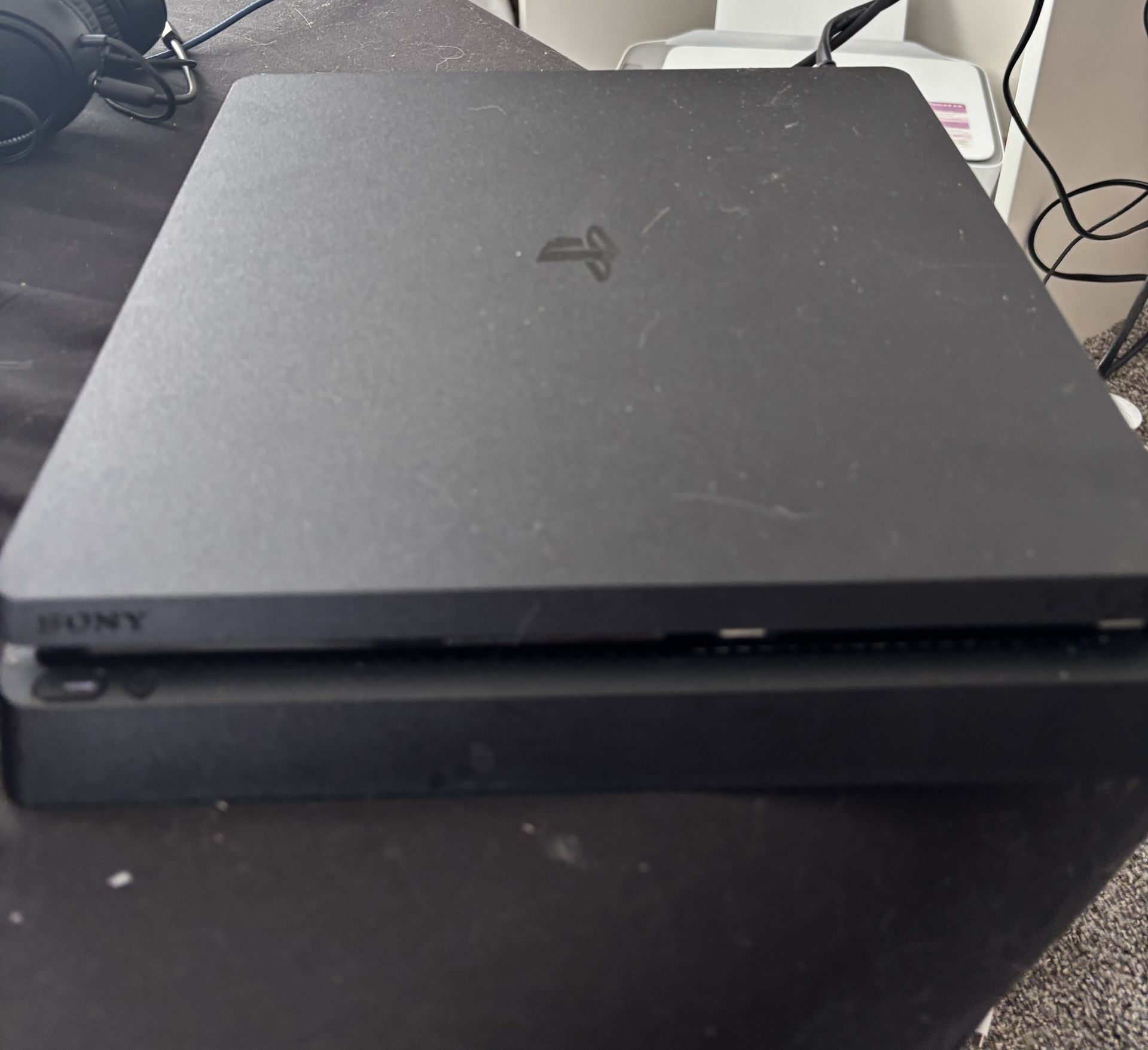 PS4 Slim