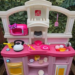 Play Kitchen
