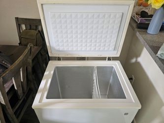 Chest freezer