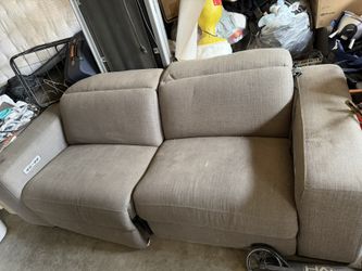 Sofas With Input To Charge Phone
