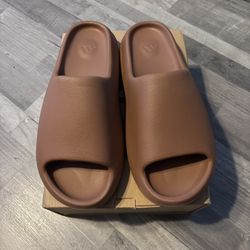 Brown Yezzy Slides New