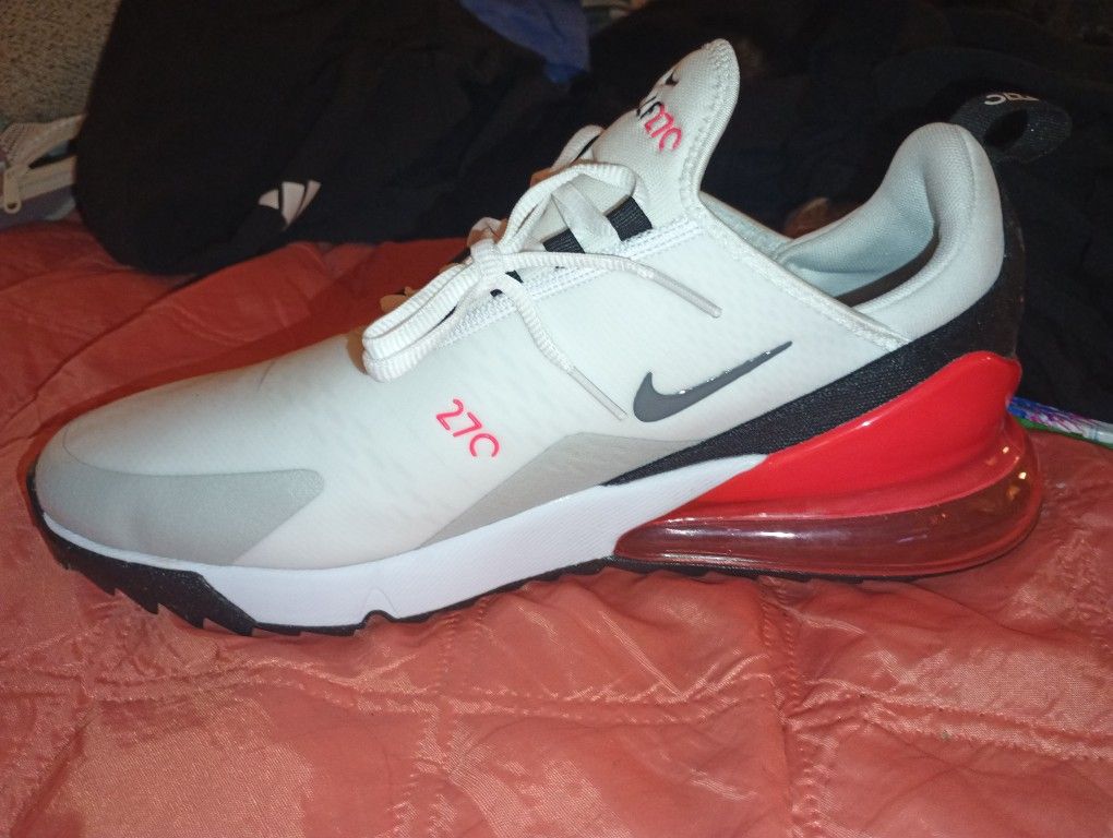 Nike Air Max 270 lifestyle sneakers in the "White/Black-University Red"