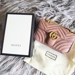 Gucci GG Marmont Small Shoulder Bag
