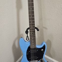 Squier Mustang